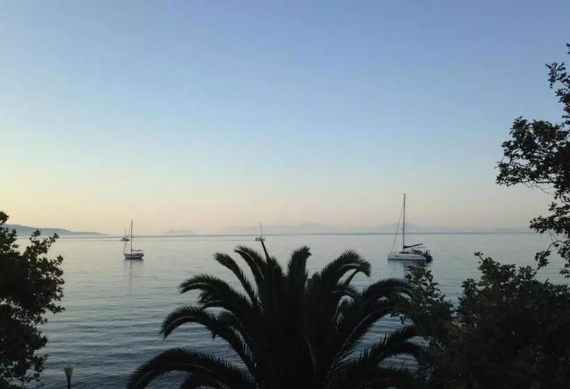 ホテル Poros House