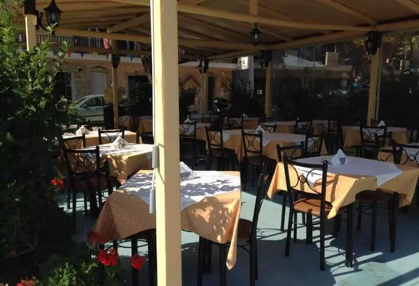 ホテル Poros House