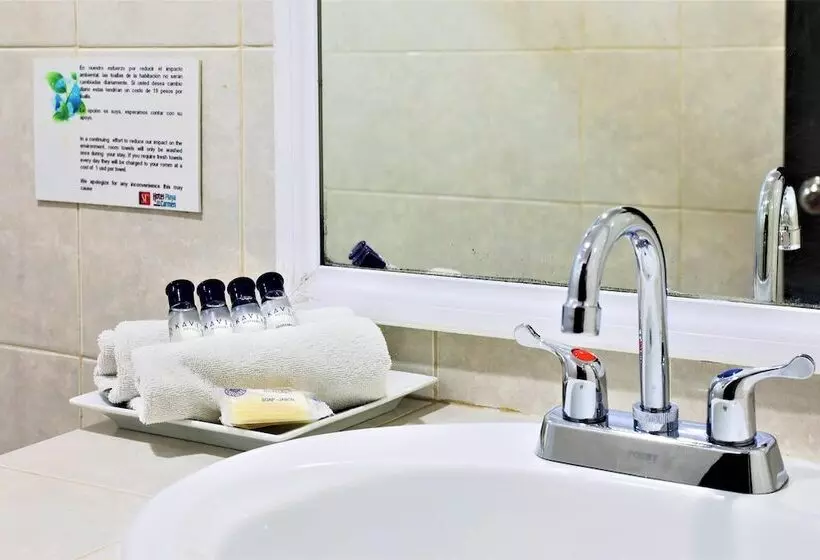 هتل Colonial Playa Del Carmen