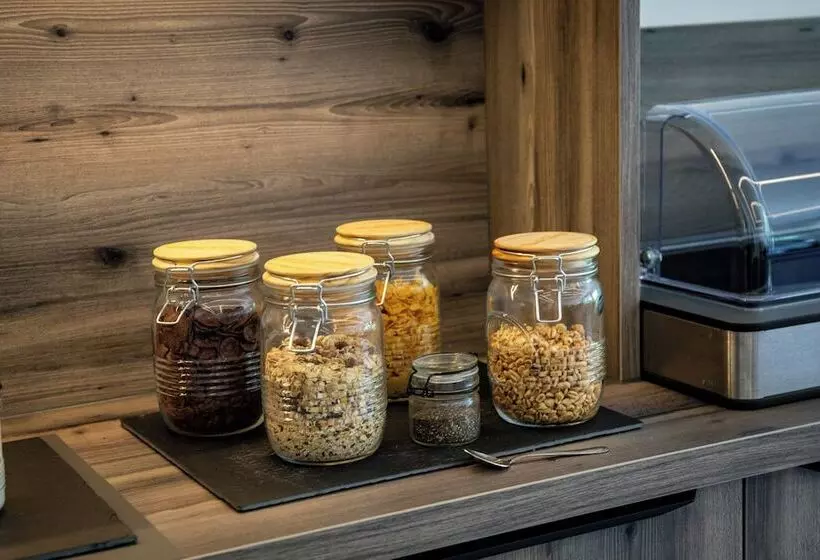 Отель Schmidt Garni