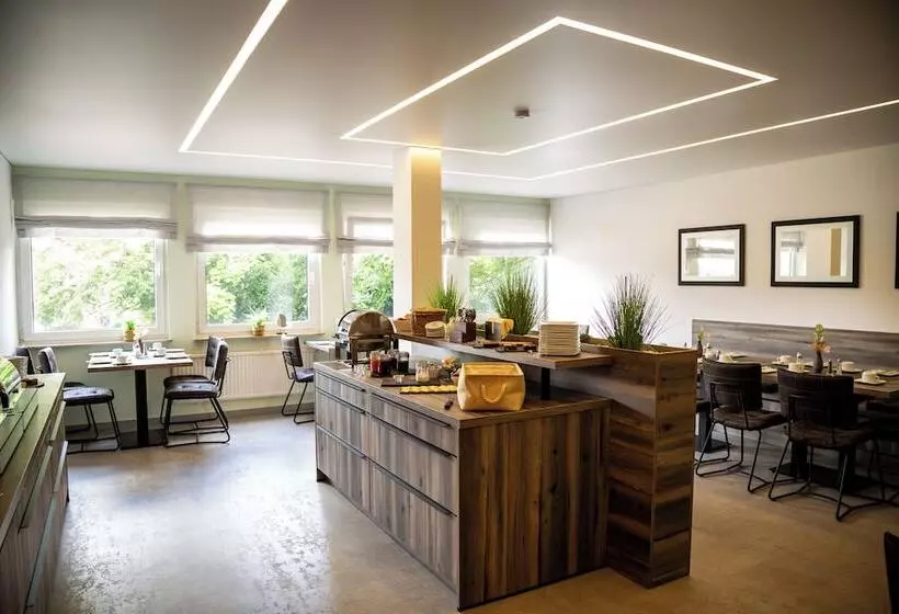 Отель Schmidt Garni