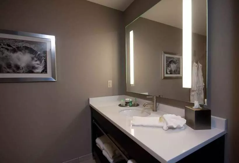 The Giacomo, Ascend Hotel Collection