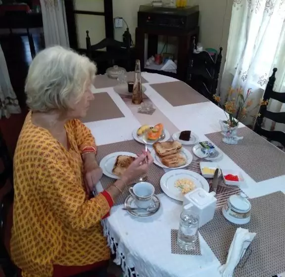 ペンション Sujatha Villa Paradise