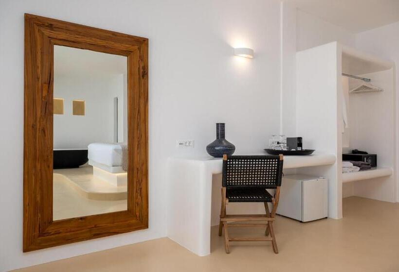 Anna Platanou Suites