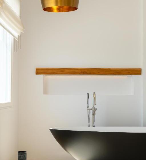 Anna Platanou Suites