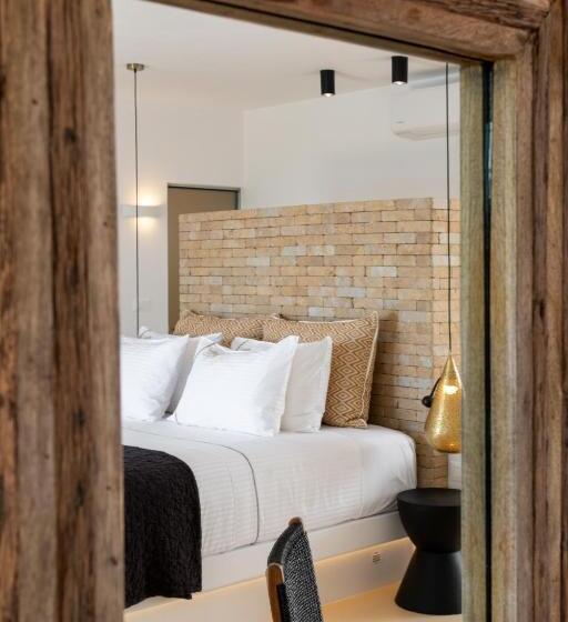 Anna Platanou Suites