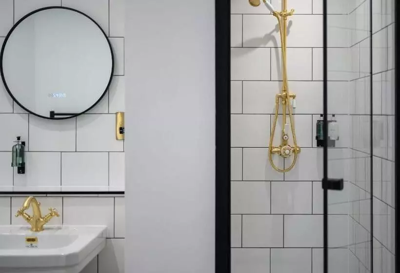 住宿加早餐  Queen Charlotte Guesthouse