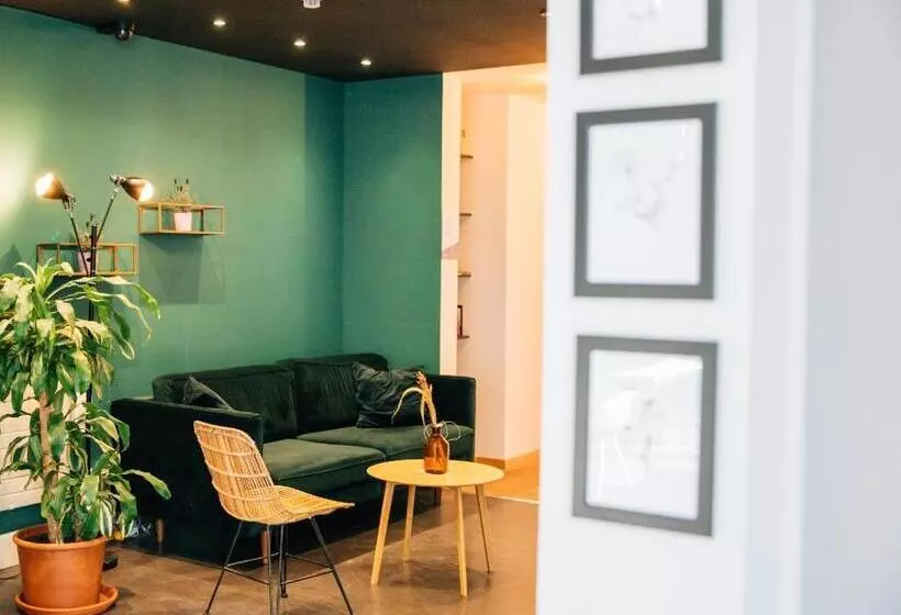 Hostel By Hyve Basel