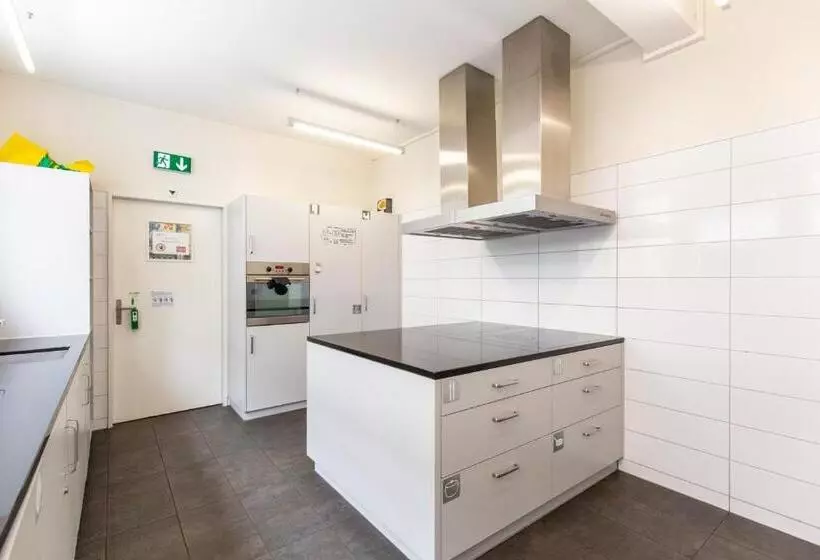 Hostel By Hyve Basel