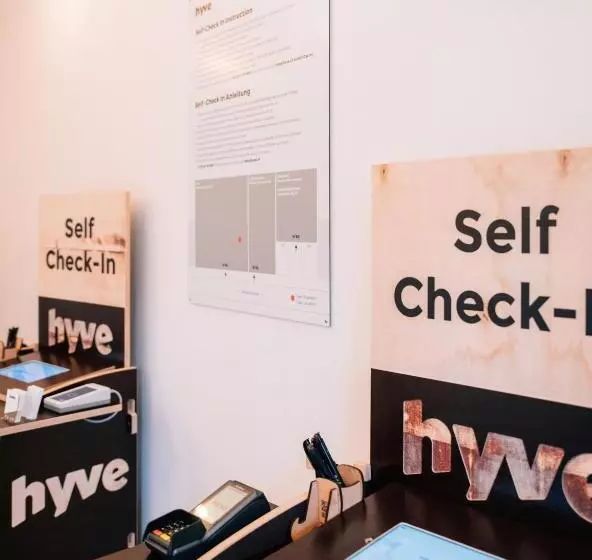 Hostel By Hyve Basel