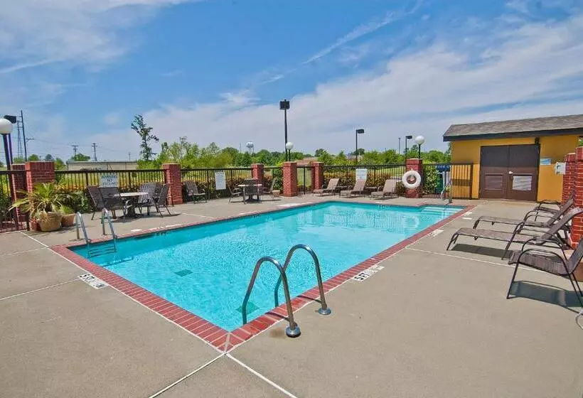Holiday Inn Express Hotel & Suites Olive Branch, An Ihg