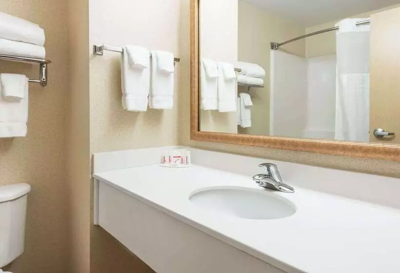 호텔 Baymont By Wyndham Fulton