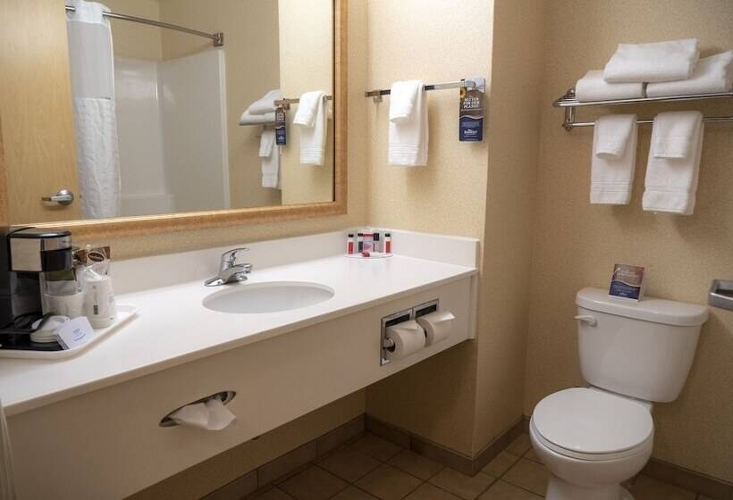 Отель Baymont By Wyndham Fulton