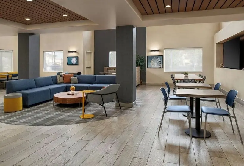 ホテル City Express By Marriott Rancho Cucamonga