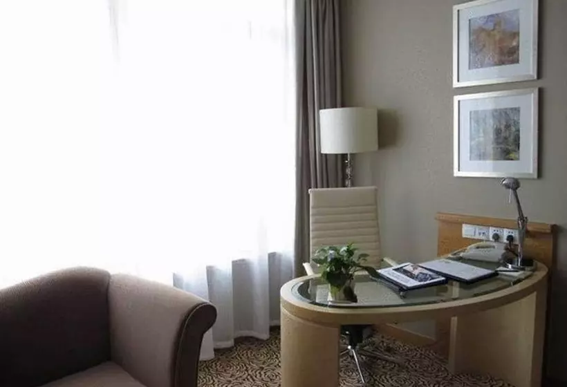 Отель Glarun Jinling