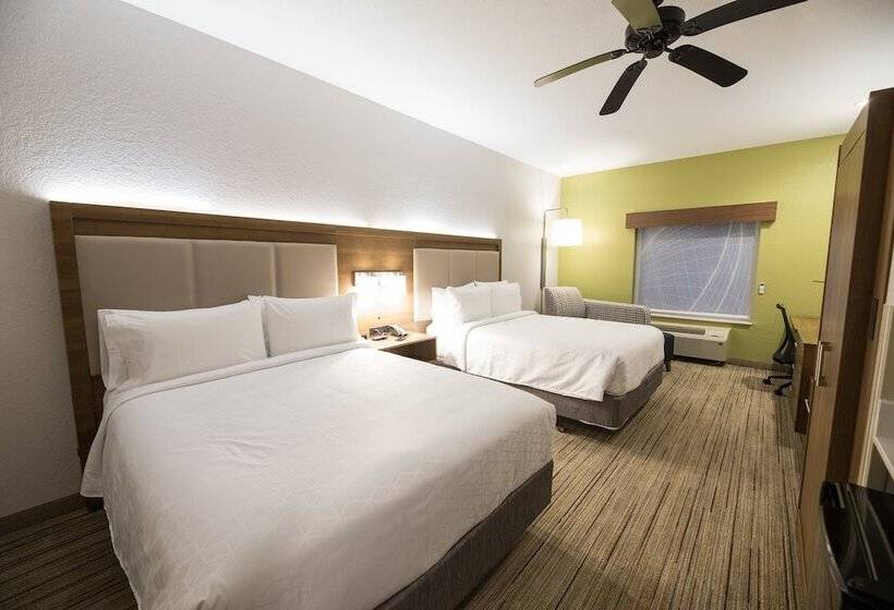 Holiday Inn Express Hotel & Suites Clinton, An Ihg