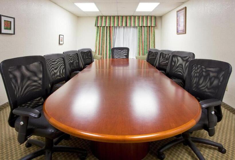 Отель Holiday Inn Express & Suites Florida City Gateway To Keys, An Ihg