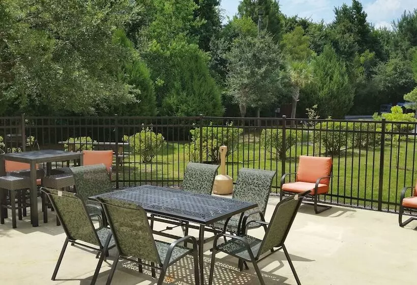 Holiday Inn Express Hotel & Suites Hinesville, An Ihg