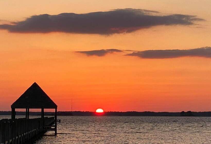 فندق Holiday Inn Express & Suites   Ocean City, An Ihg