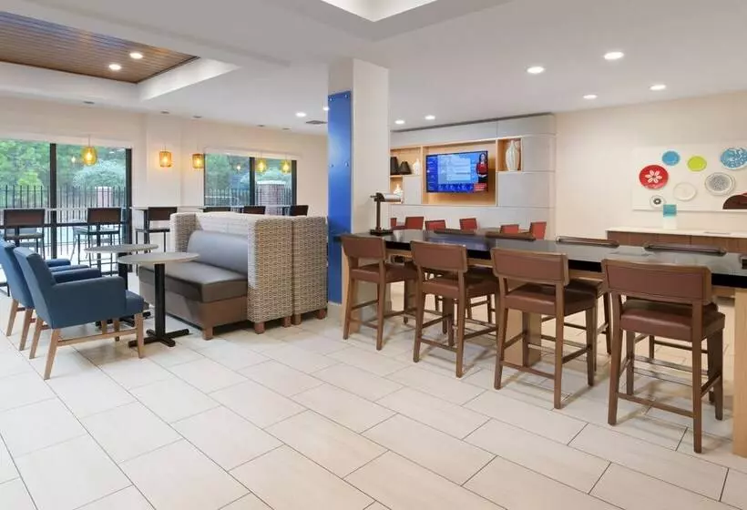 Holiday Inn Express Hotel & Suites Camden By Ihg