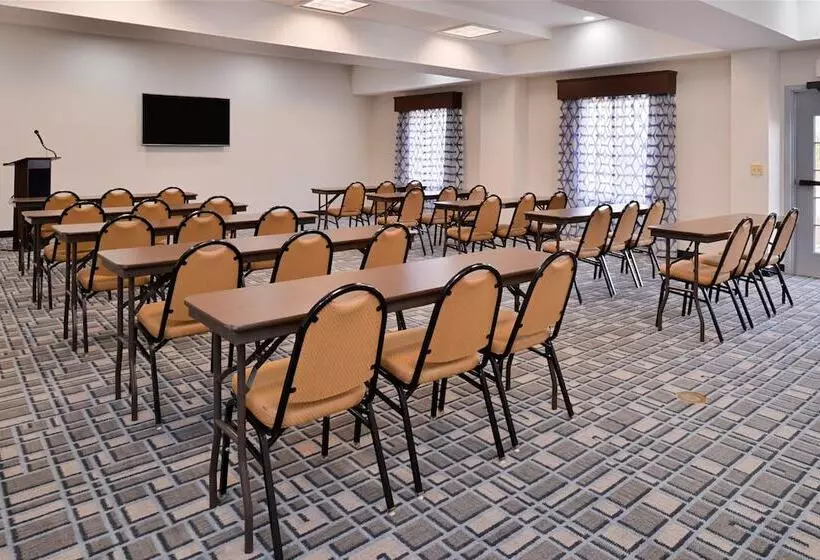 ホテル Holiday Inn Express Clanton By Ihg