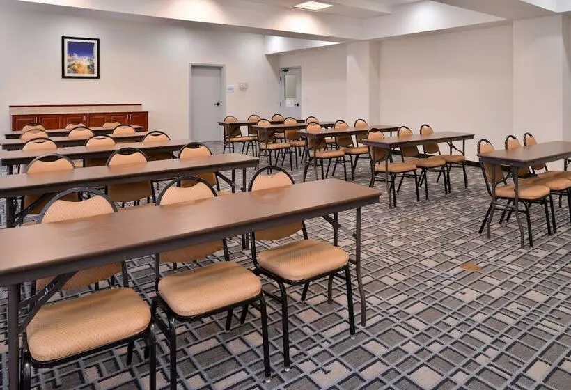 ホテル Holiday Inn Express Clanton By Ihg