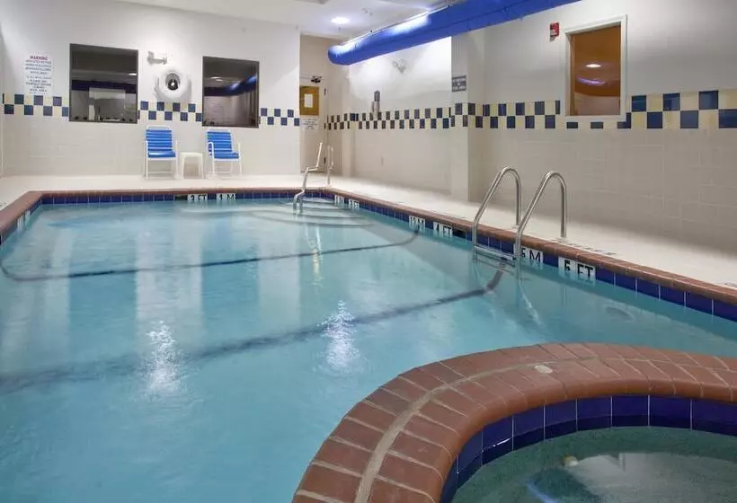 ホテル Holiday Inn Express Clanton By Ihg