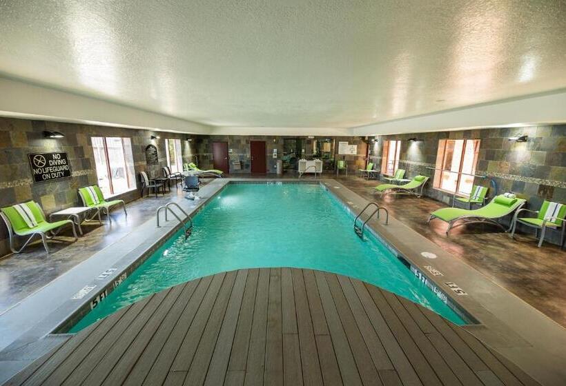 Holiday Inn Express Hotel & Suites Clinton, An Ihg