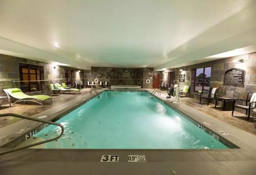 Holiday Inn Express Hotel & Suites Clinton, An Ihg