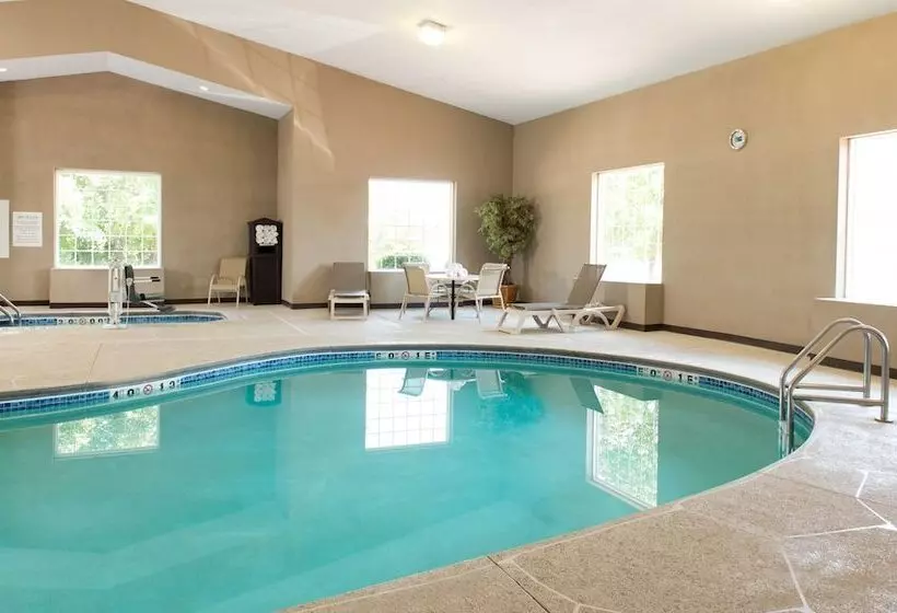 호텔 Holiday Inn Express Le Claire Riverfront Davenport, An Ihg