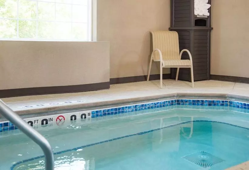 호텔 Holiday Inn Express Le Claire Riverfront Davenport, An Ihg