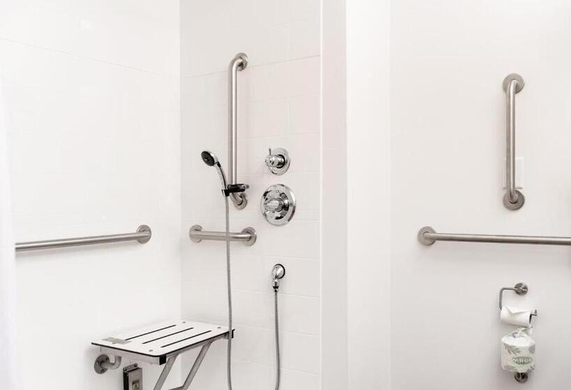 فندق Holiday Inn Express Le Claire Riverfront Davenport, An Ihg