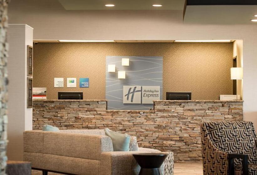 فندق Holiday Inn Express Le Claire Riverfront Davenport, An Ihg