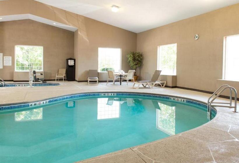 فندق Holiday Inn Express Le Claire Riverfront Davenport, An Ihg