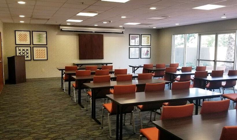 호텔 Holiday Inn Express Madera, An Ihg