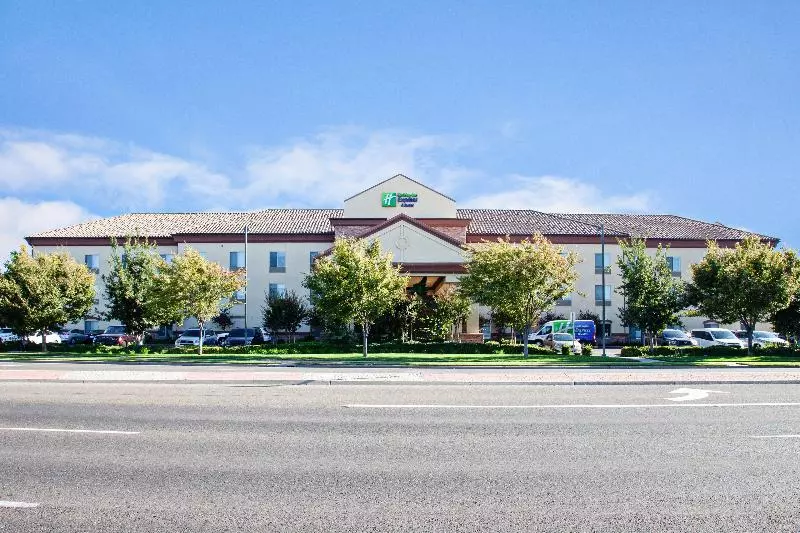 호텔 Holiday Inn Express & Suites Clovis Fresno Area, An Ihg