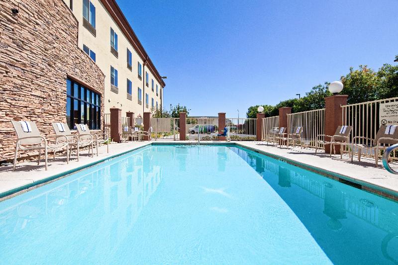 فندق Holiday Inn Express & Suites Clovis Fresno Area, An Ihg
