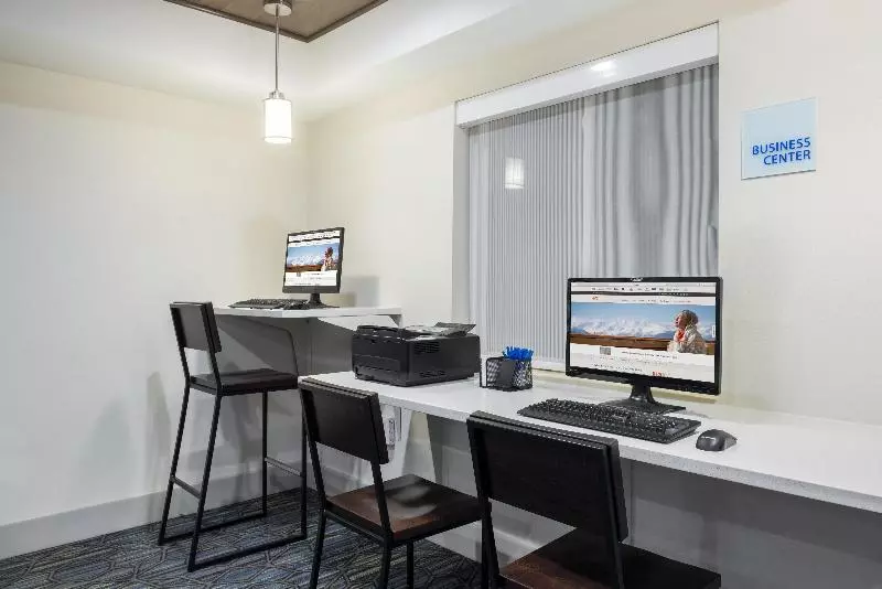 호텔 Holiday Inn Express Warrenton, An Ihg