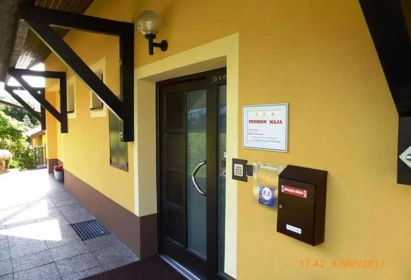 Hotelli Pension Maja