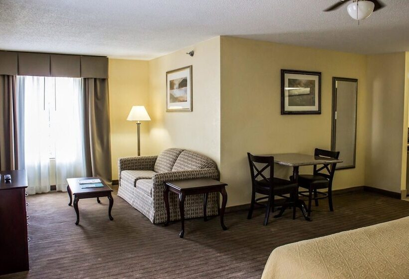 Отель Quality Inn Fuquay Varina East