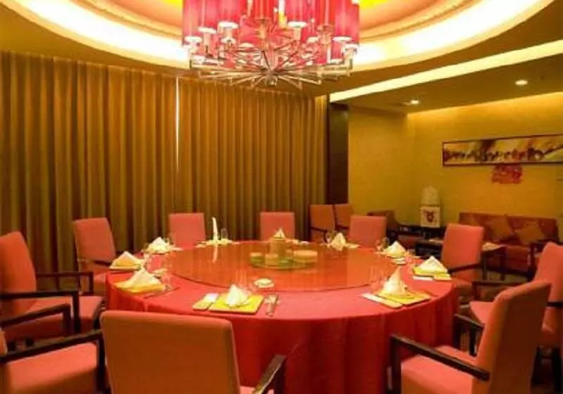 Отель Ramada Zibo