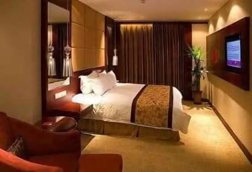 Отель Ramada Zibo