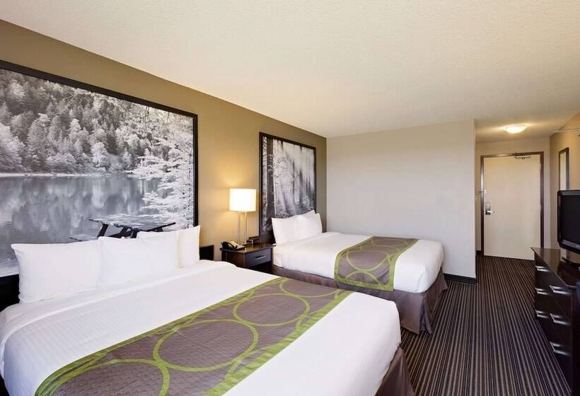 Hotel Super 8 By Wyndham Kapuskasing