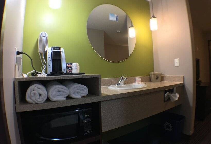 Hotel Super 8 By Wyndham Kapuskasing