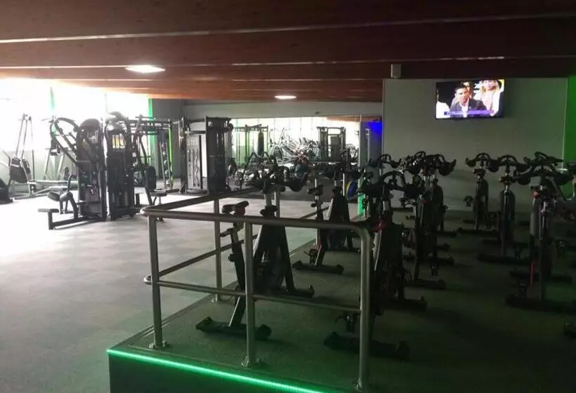 Отель Windermere Suites