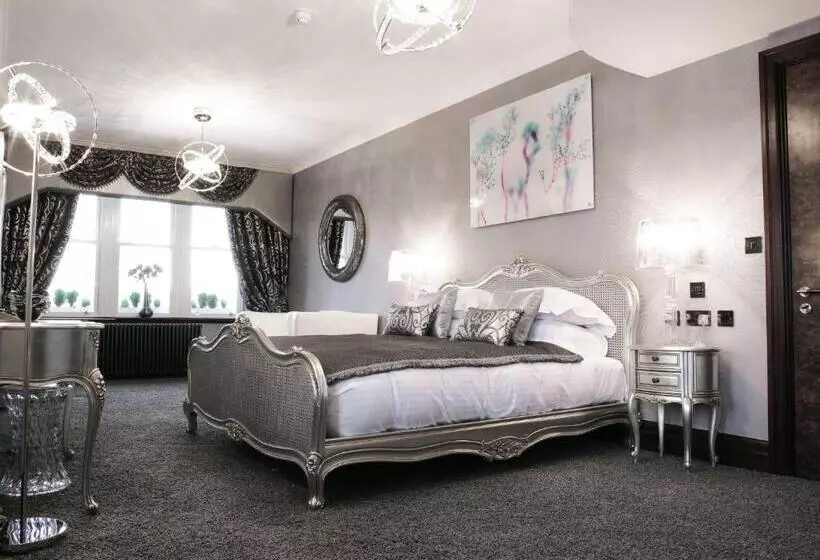 Отель Windermere Suites