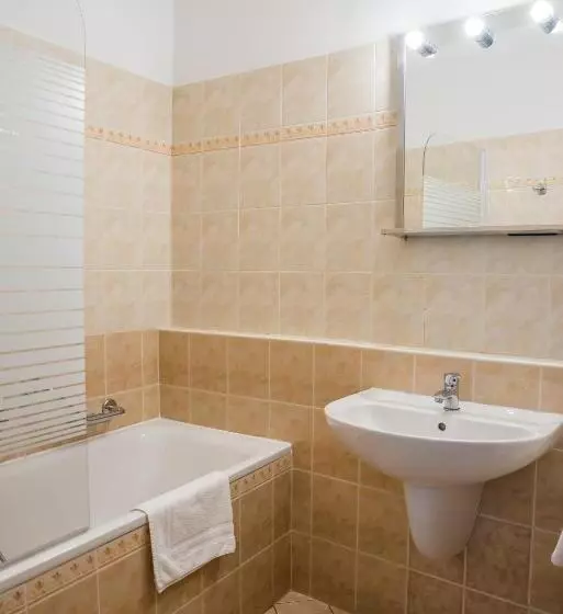 Hostel Little Quarter