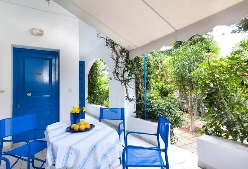 Daphne S Club Hotel Apartments