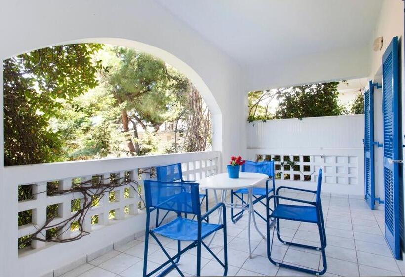 Daphne S Club Hotel Apartments