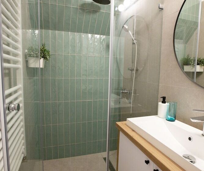 Friends Hostel & Apartments